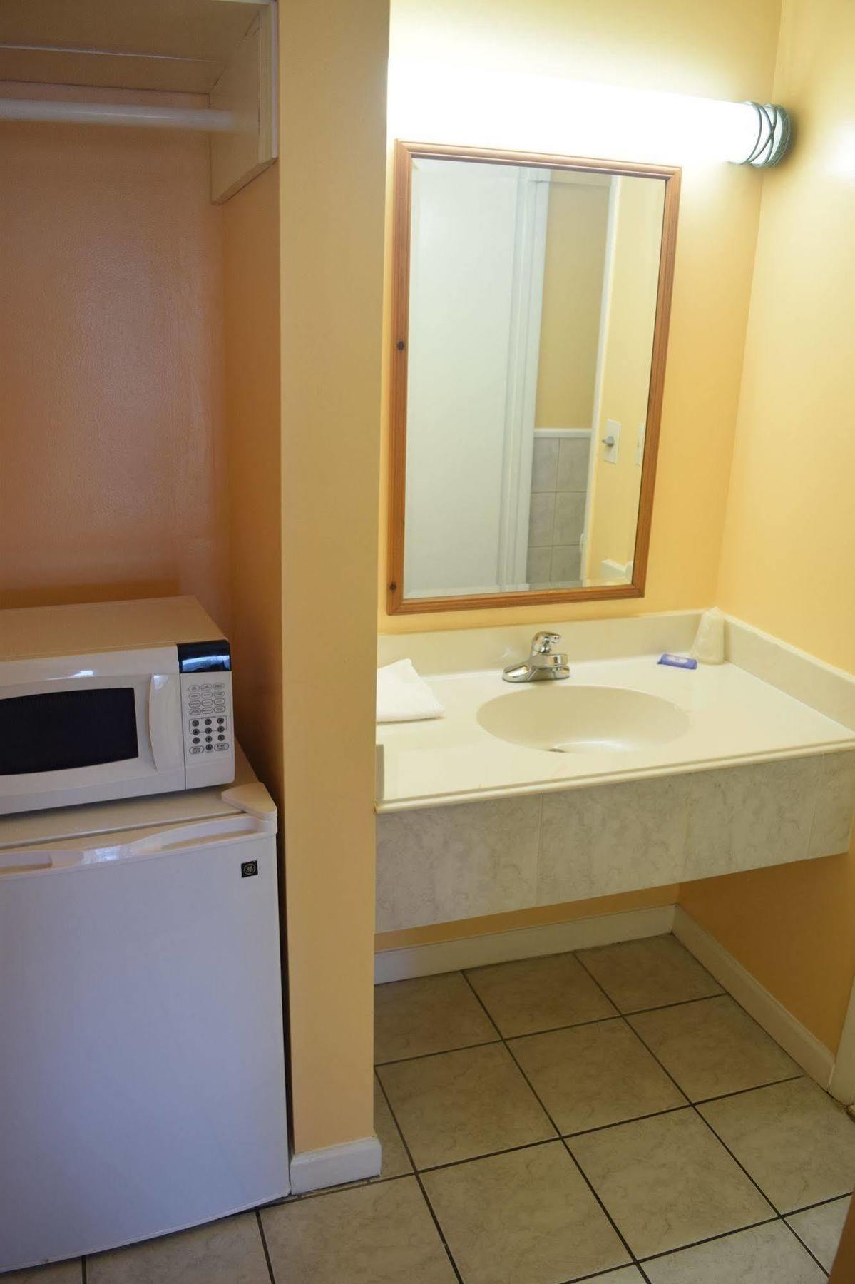 Fort Eustis Inn Newport News Zewnętrze zdjęcie
